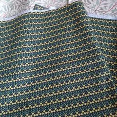 綿(プリント) 緑と黄色のパターン生地　KOKKA.CO