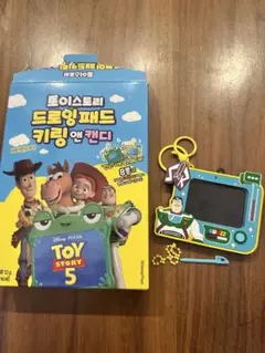 【トイストーリー5】韓国限定ドローイングパッド キーホルダー　希少シュリンクあり トイストーリー5】韓国限定ドローイングパッド キーホルダー(リリー