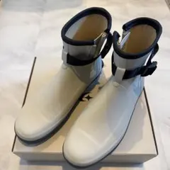 Item thumbnail for item 0b6ee682-5433-473d-be17-7e03d9a72517