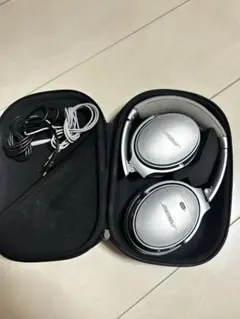 [ジャンク] QuietComfort 35 ヘッドホン BOSE シルバーのサムネイル
