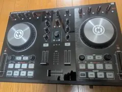 Item thumbnail for item e377ff21-dac3-4ad9-891d-db2d8abaa14e