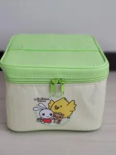 【新品未使用】西松屋 ノベルティ2段弁当箱のサムネイル