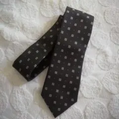 Item thumbnail for item eb7a69e8-db9b-4ac5-971a-6d6249c393a6