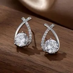 一粒ダイヤ　ピアス　シルバー　純銀　小ぶり　かわいい　CZダイヤ　上品　おしゃれ