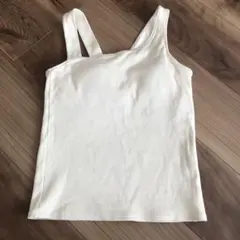 asics unoha ヨガトップス　ブラトップ　　アシンメトリー　肩出し