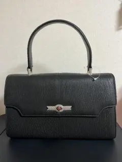 Item thumbnail for item fe162a38-944d-45be-93de-4bc6bbf4dd96