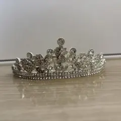ウェディングヘッドドレス クリスタル装飾