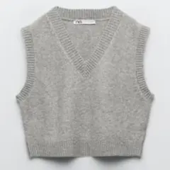 【ZARA】グレー ショート丈ニットベストＳサイズ