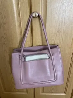 Item thumbnail for item 17014250-3867-40d4-8c26-e744955b38af