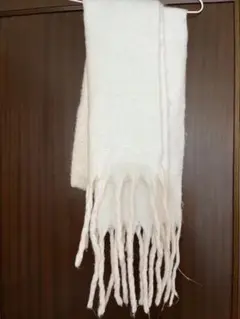 ホワイト フリンジ付き マフラー