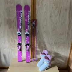 PURE CONSCIOUS スキー板セット ピンク、ストック、ブーツセット