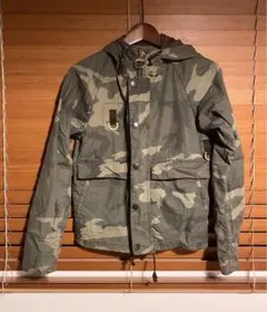 BARBOURS マウンテンパーカーのサムネイル
