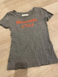 Abercrombie & Fitch Tシャツ
