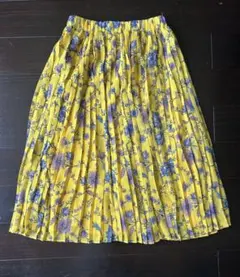 バナナリパブリック　花柄プリーツスカートのサムネイル