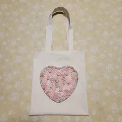 ハンドメイドキャンバストートバッグ　ハート　A4サイズ　ピンク