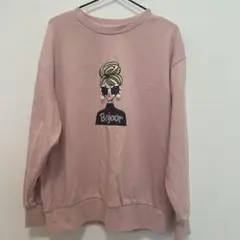 薄手のトレーナー