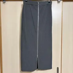 GU フロントジップ タイトスカート
