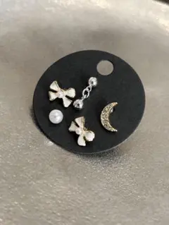 【金アレ対応】リボンと月モチーフのピアスセット