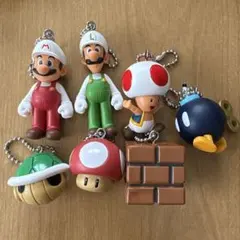 スーパーマリオ　マスコットフィギュア