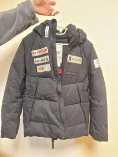 DESCENTE 黒 ダウンジャケット フード付き サイズS