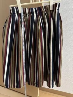 ストライプとベージュ系のリバーシブルスカート