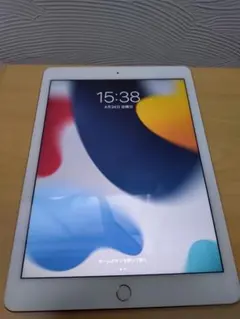 iPad6 32GBバッテリー96% ペン付き‼️ - メルカリ