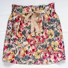 RADIATE ラディエイト ミニスカート Mサイズ タイト 総柄 リボン