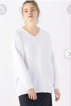 ギャルリーヴィー ノットリリヤーン Vネックプルオーバー 白 美品❣️春ニット