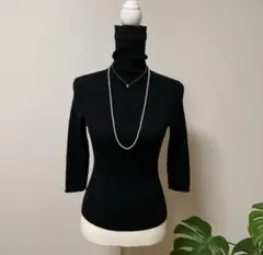 ダナキャランDKNY黒 タートルネック 七分袖 ニット