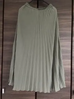 ユニクロ　プリーツスカート　Mサイズ　カーキ