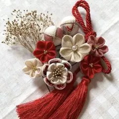 髪飾り 赤 アイボリー 房 七五三 成人式