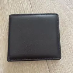 黒い二つ折り財布 Vロゴ付き