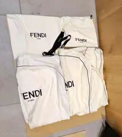 FENDI 衣類カバー 保存袋 セットのサムネイル