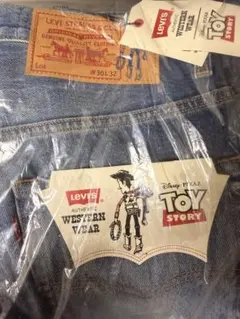 LEVI’S® x TOY STORY ウエスタン フレア ジーンズ 30のサムネイル