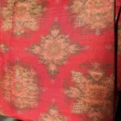 朱にカーキ、ベージュの模様　絹着物　袷