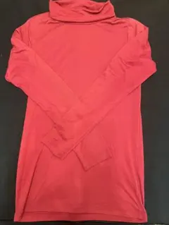 UNIQLO KIDS HEATTECH タートルネックシャツ 140cm 赤