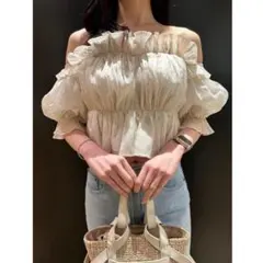 SNIDEL Sustainableボリュームギャザーフリルオフショルブラウス