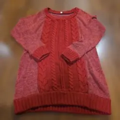 ケーブル編み赤ニットセーター Mサイズ