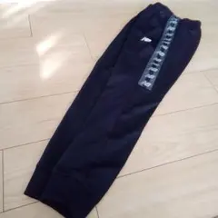 ニューバランス　ジャージパンツ