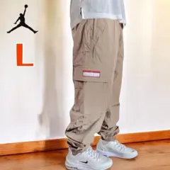 ナイキ　ジョーダン　ナイロン　カーゴパンツ　メンズ　Ｌサイズ ベージュ