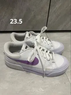 Nike ホワイト/パープル スニーカー