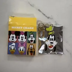 ディズニー　シークレットチャーム　グーフィー