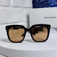 クリアフレーム サングラス