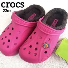 新品タグ付 クロックス ボア付きサンダル 23cm ピンク ルームシューズのサムネイル