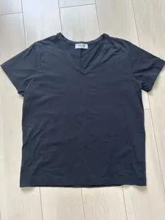 黒 VネックTシャツのサムネイル