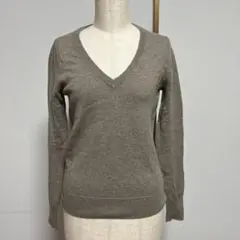 UNIQLO カシミア100％ Ｖネックセーター