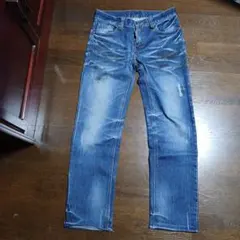 ギ*ィ様 ブルーストレートデニム 軽いダメージ加工