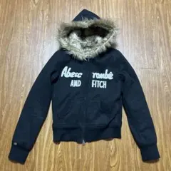 Abercrombie＆Fitch ロゴ 刺繍 ファー ジップパーカー