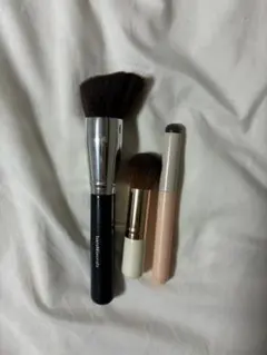 bareMinerals ファンデーションブラシ ダイソーコンシーラーブラシ3本のサムネイル