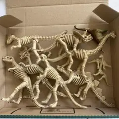 恐竜 骨格 フィギュア